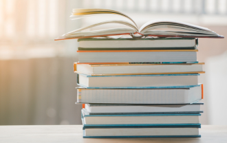 Что почитать подологу: книги для начинающих и практиков