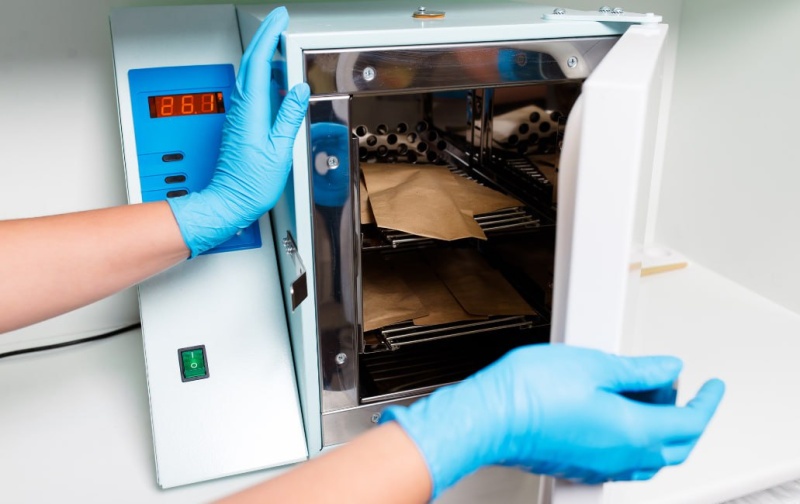 Как выбрать воздушный стерилизатор для салона красоты Как выбрать воздушный стерилизатор для салона красоты