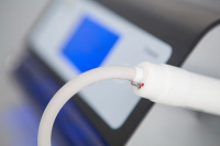 Аппарат для педикюра FeetLiner Breeze (со спреем и подсветкой) фото аппарат для педикюра feetliner breeze (со спреем и подсветкой)